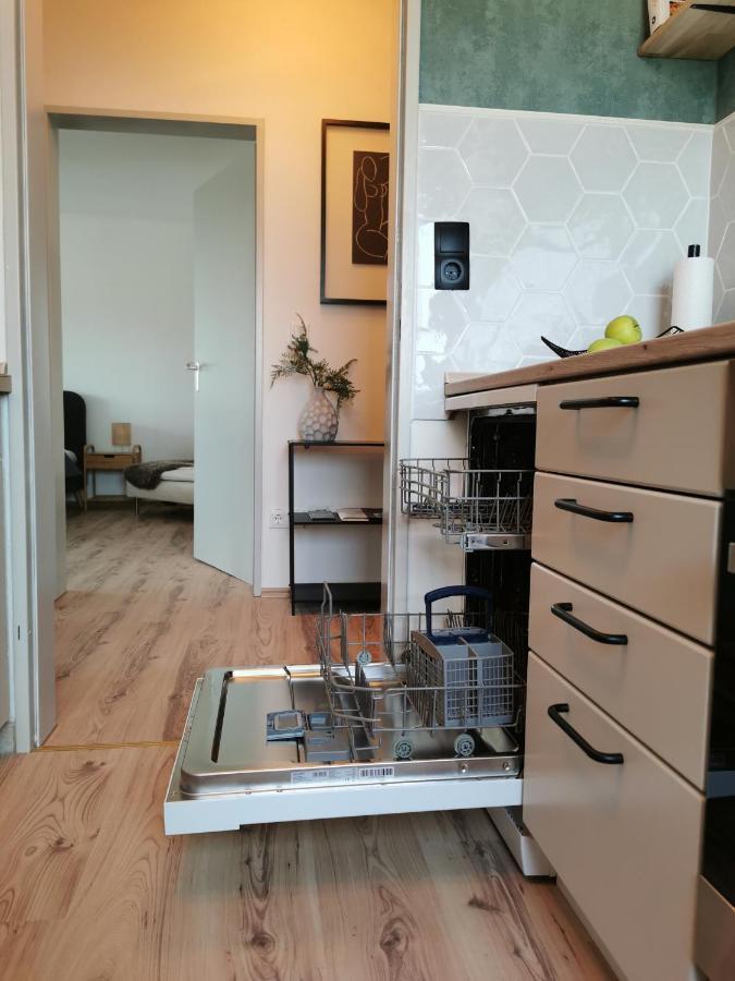 אמדן Up Wulkje21 Neu Renovierte Wohnung Mit Pkw Stellplatz מראה חיצוני תמונה